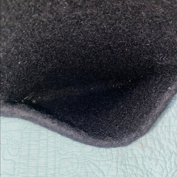 Elegant Wool Textured Crossbody Bag - Picture 4 of 5